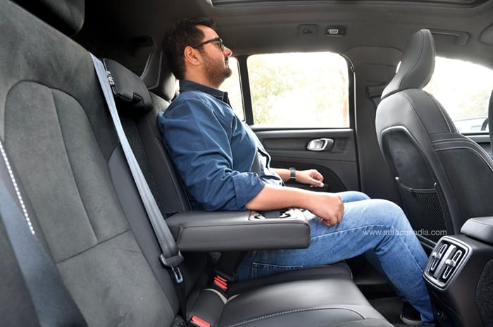 BMW iX1 vs Volvo XC40 Recharge: Electric luxury starts here BMW iX1 vs Volvo XC40 Recharge: Electric luxury starts here
